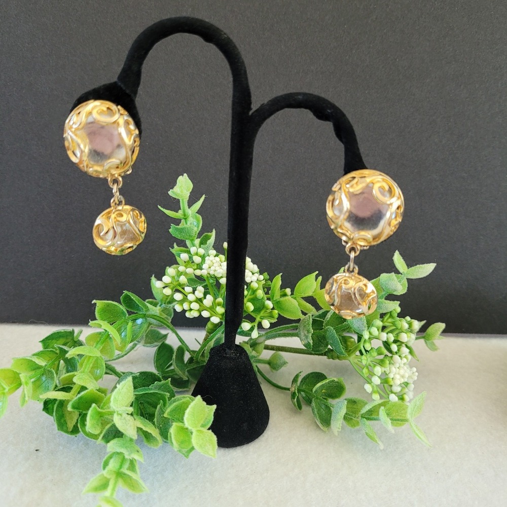 Vintage Gold Tone Filigree Mirror Dome Dangle Clip Earrings Beauty